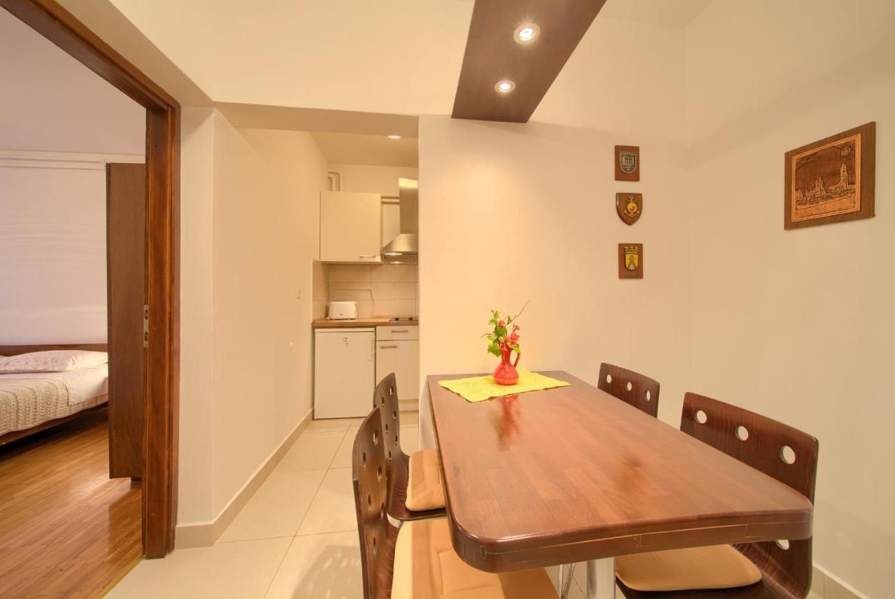 Apartments Meri 奈维斯 外观 照片
